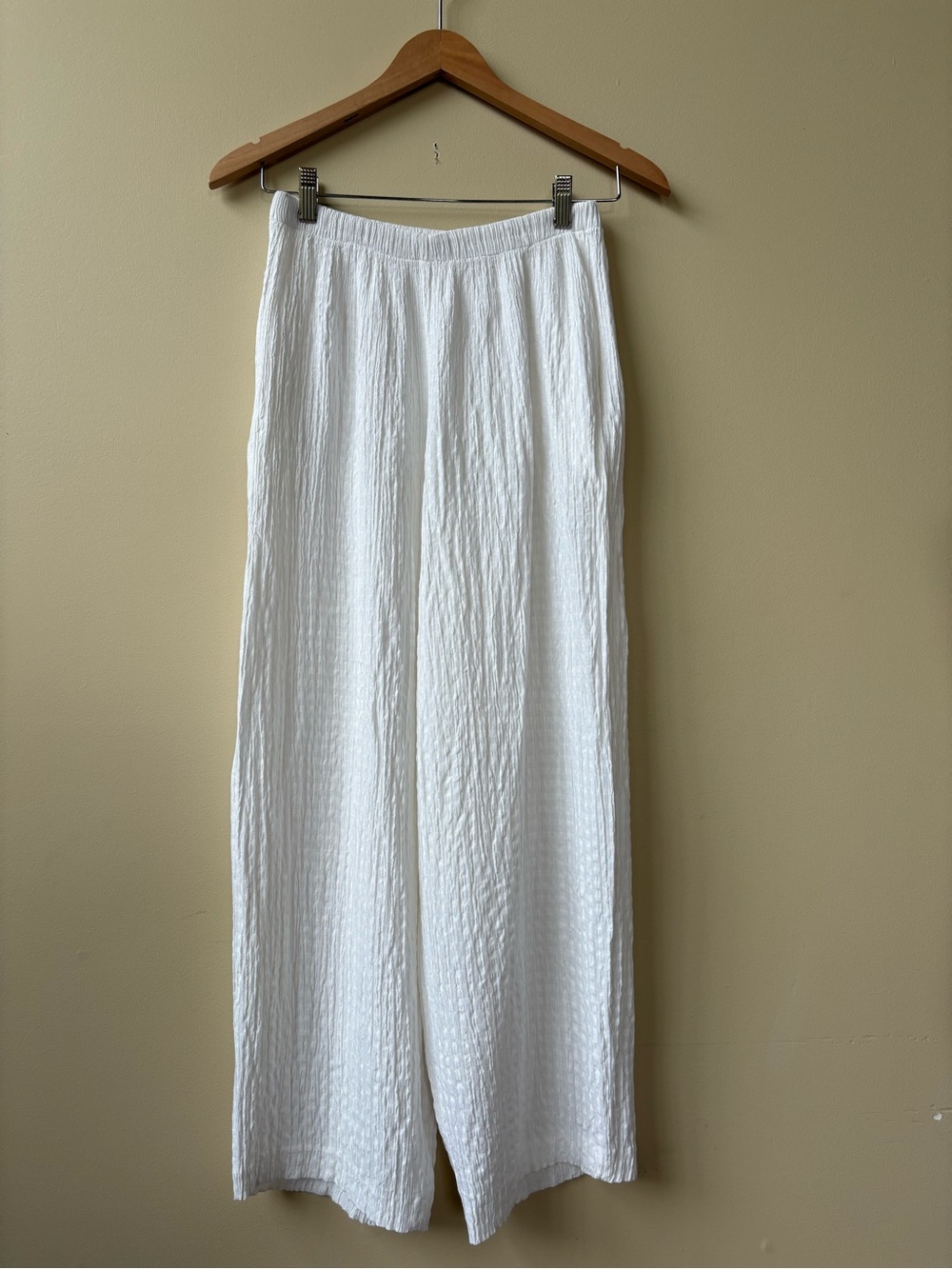 Vintage - Textured White Wide-Leg Pants